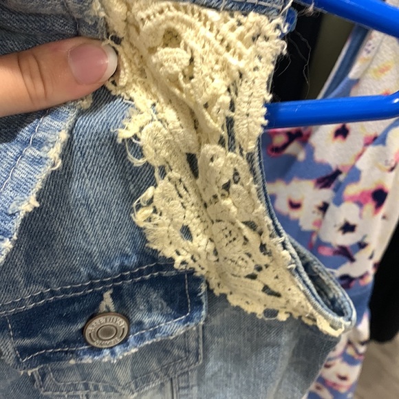 NWT denim vest - Picture 5 of 5